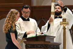 May-Crowning-3340