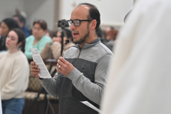 Prayer-with-Immigrants-4644