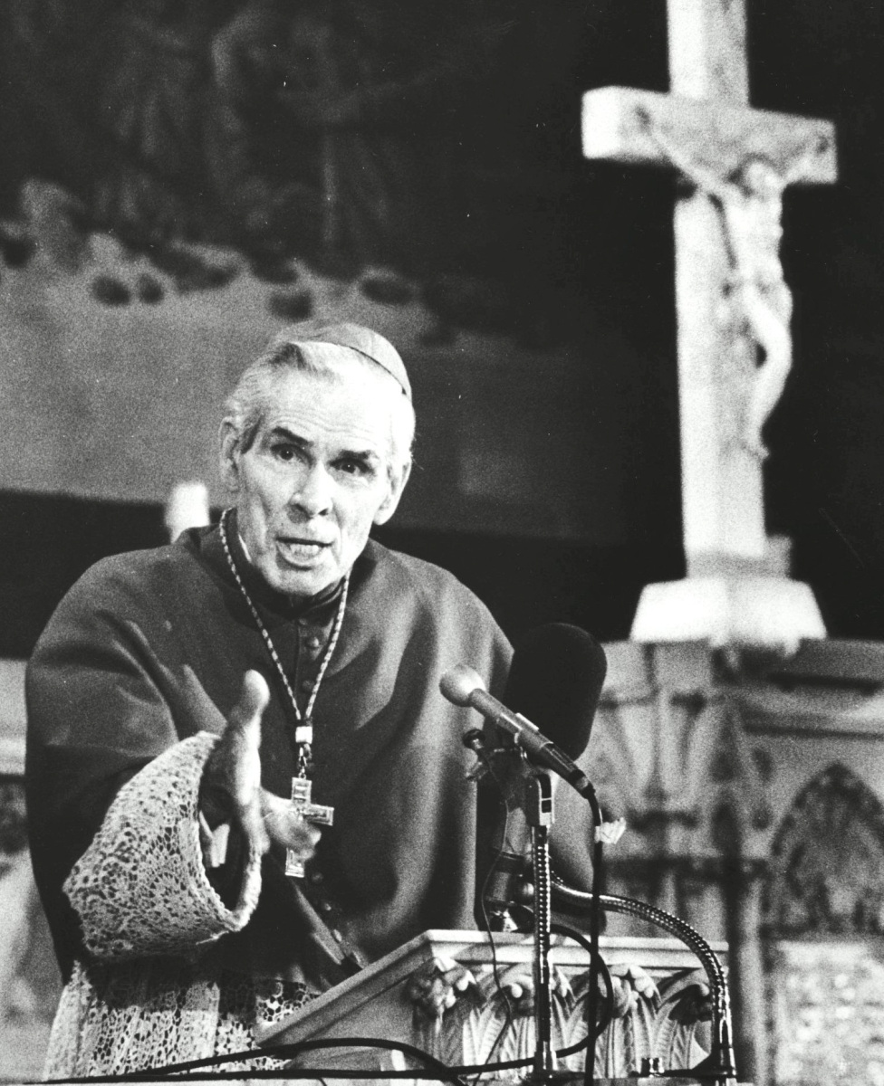 FULTON-SHEEN-TEACHER-OF-VIRTUE