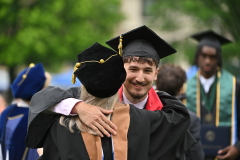 St.-E.-Commencement-4255