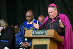 St.-E.-Commencement-4600