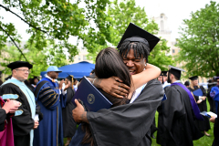 St.-E.-Commencement-4760