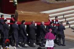FRANCIS-FUNERAL-MASS