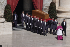 FRANCIS-FUNERAL-MASS