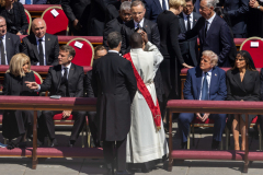 FRANCIS-FUNERAL-MASS