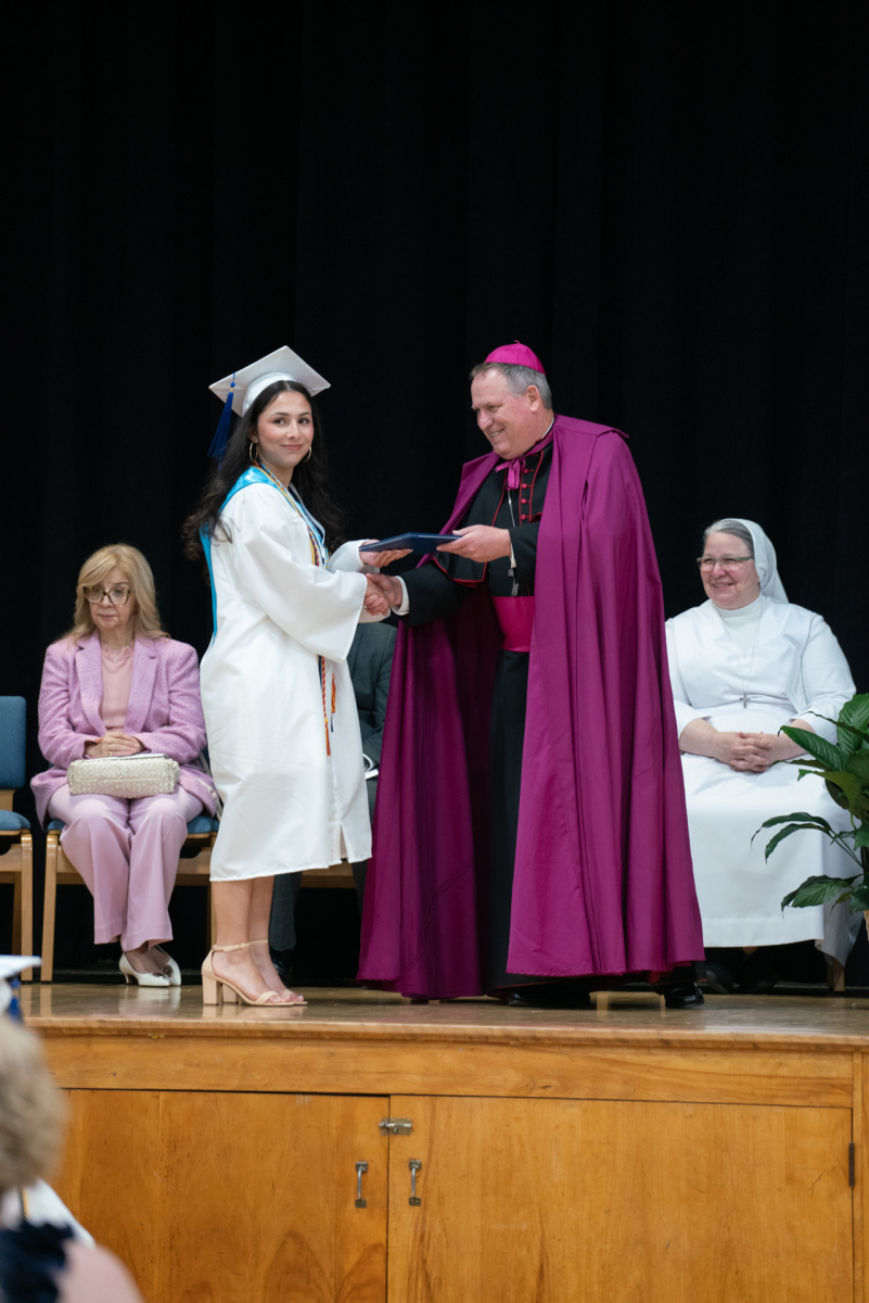 Rainy skies couldn’t dim Mary Help graduation smiles – The Beacon