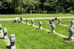 Christian-Charity-07