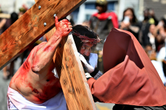 Living-Stations-3648