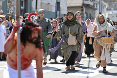 Living-Stations-3726