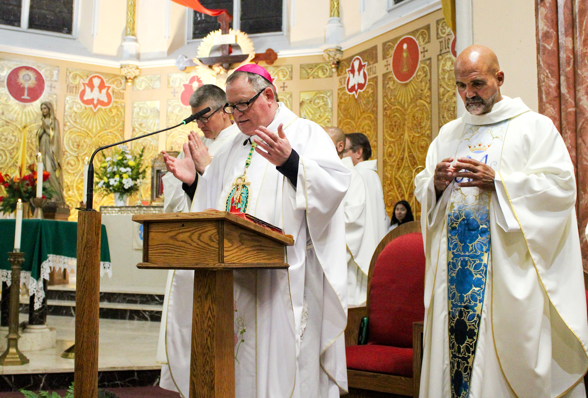 Night of solidarity and hope for our immigrant brothers and sisters held