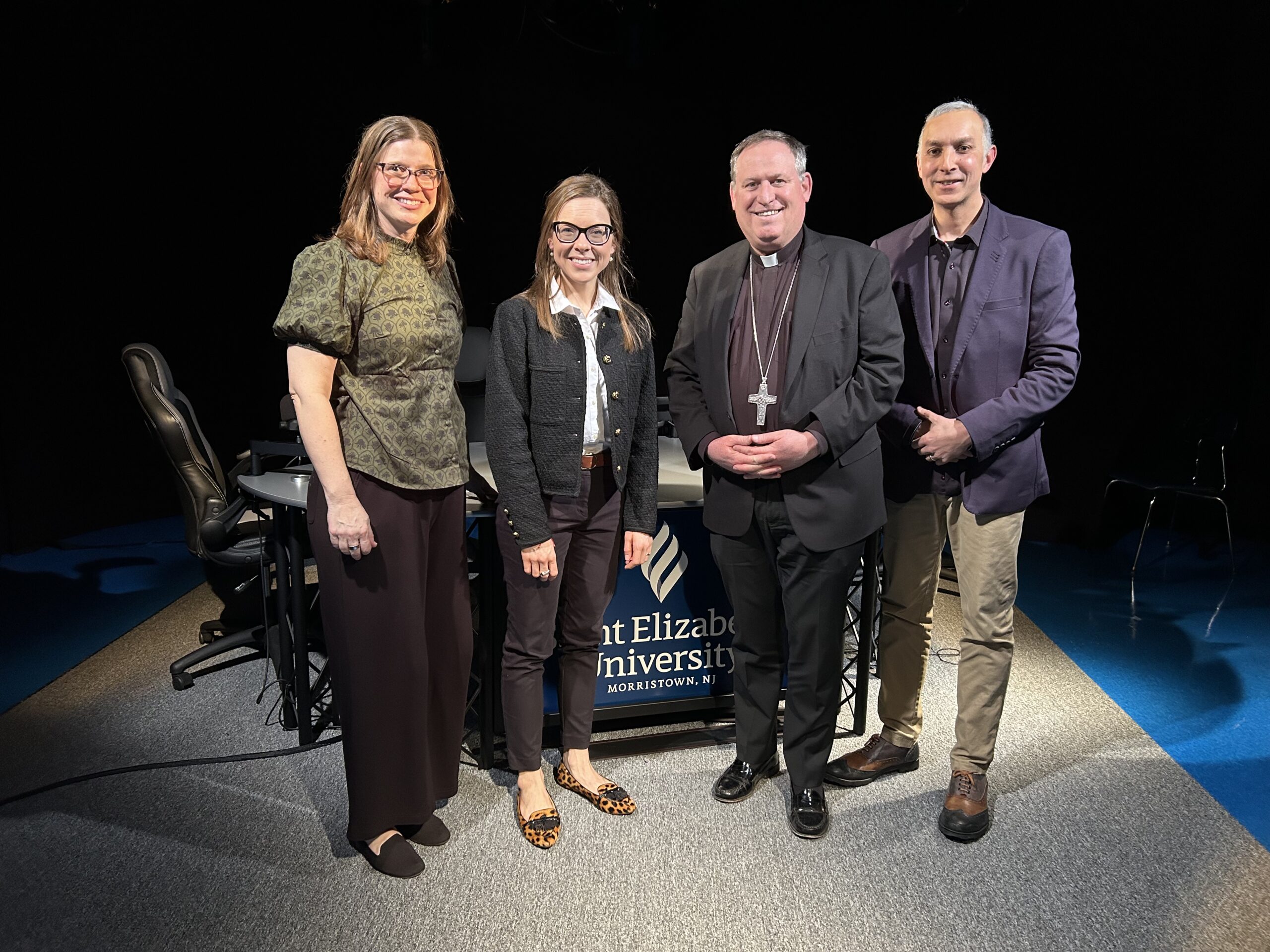 Beyond The Beacon Ep. 106: How to accompany people with a mental health illness